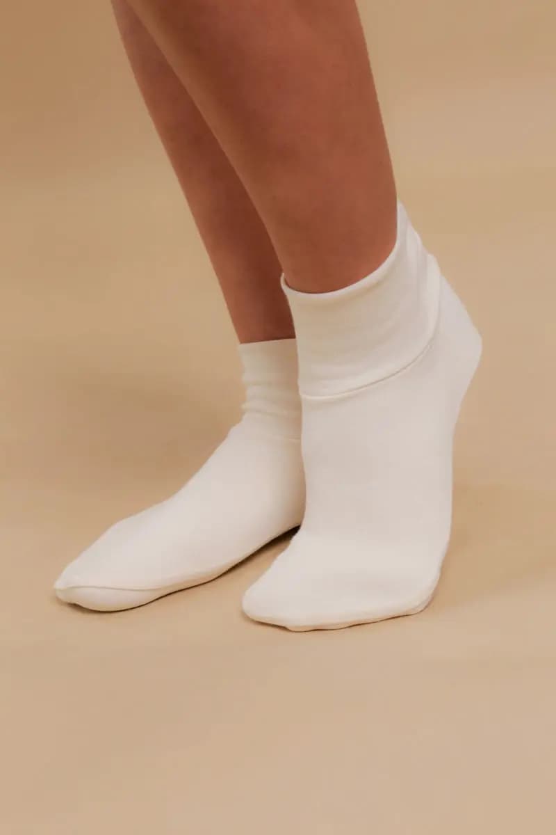 Breathe Easy in Cottonique: 100% Organic Cotton Clothing for Allergy Sufferers