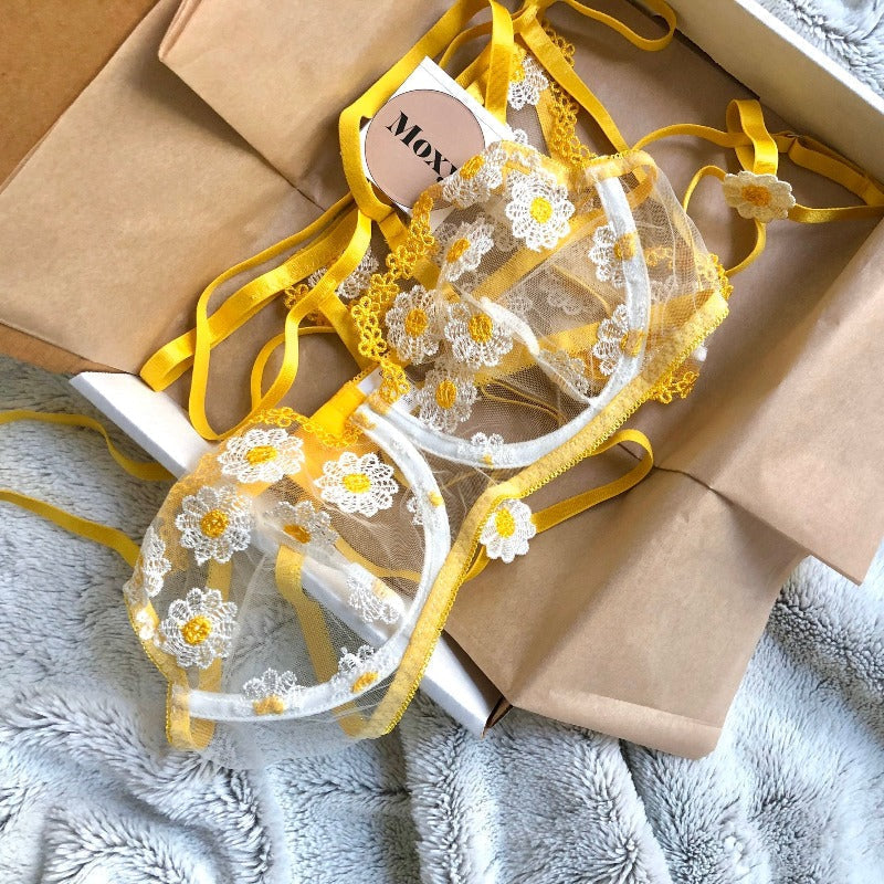 Gifting Lingerie for Special Occasions with Confidence: A Guide to Moxy Intimates